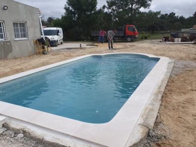 Construção de Piscina pela Savahna Pool